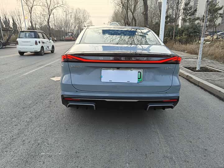 Фото 7 - Geely Galaxy L6