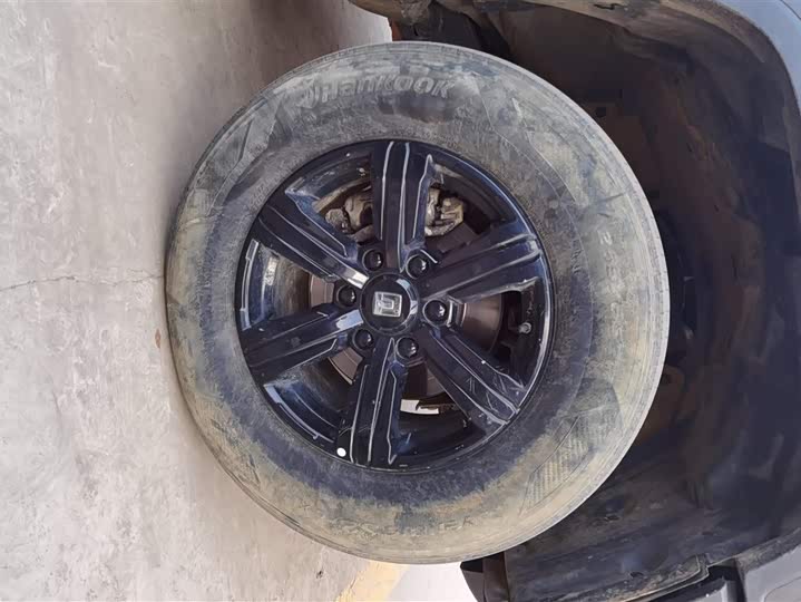 Фото 6 - Tank 300