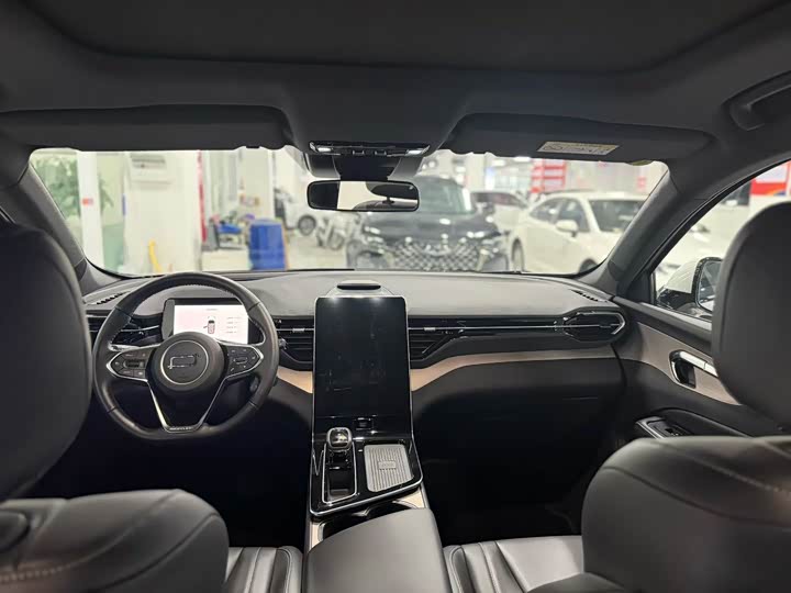 Photo 6 - Bestune T90