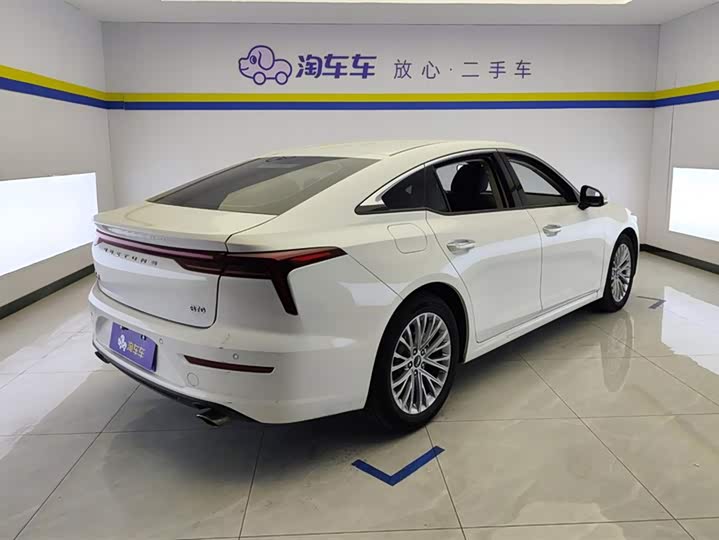 Фото 3 - Bestune B70