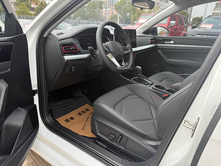 Фото 9 - Volkswagen Lavida