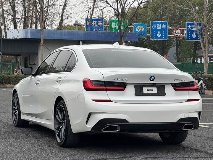 Фото 3 - BMW 3 Series