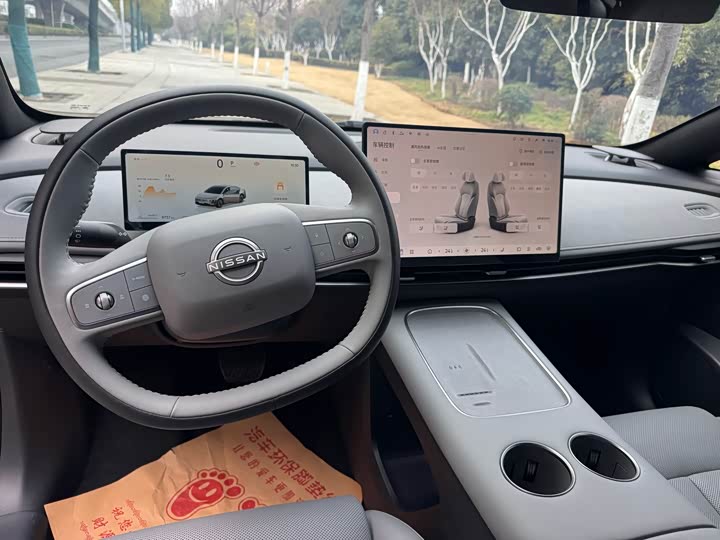 Фото 8 - Nissan N7