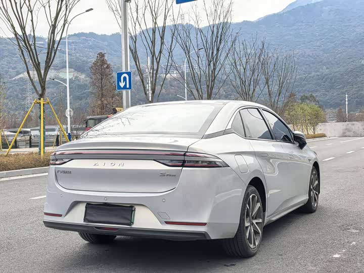 Фото 7 - GAC Aion S Plus