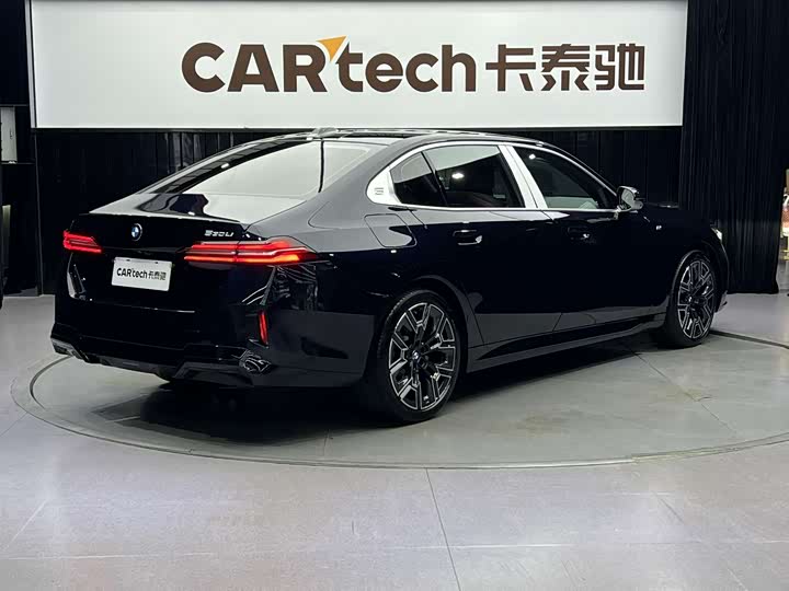 Фото 6 - BMW 5 Series