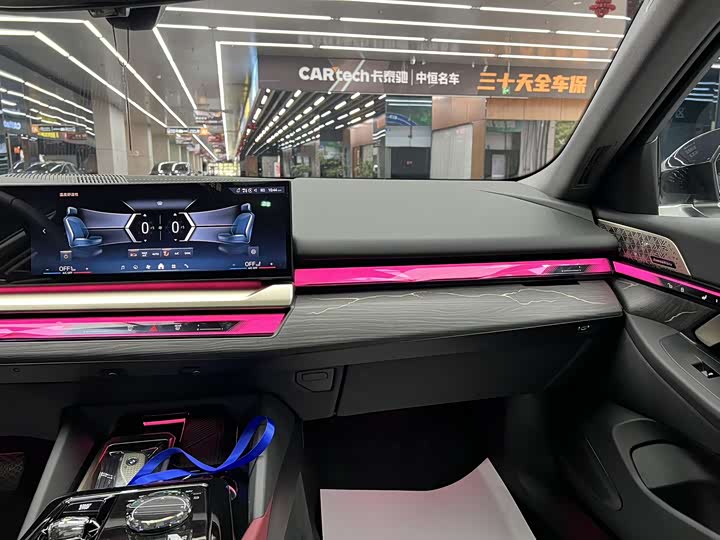 Фото 8 - BMW 5 Series