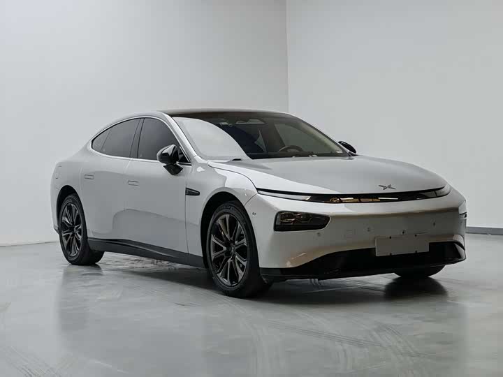 Фото 3 - XPeng P7