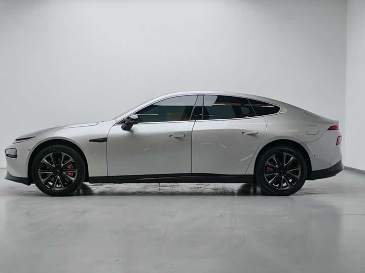 Фото 4 - XPeng P7