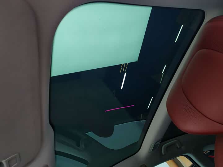 Фото 8 - XPeng P7