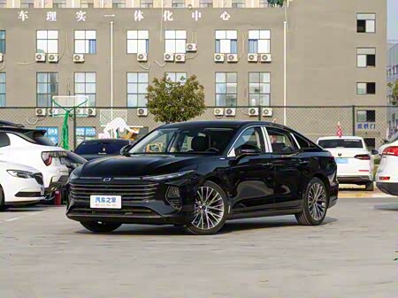 Фото 1 - Bestune B70