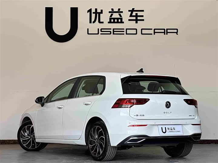 Фото 7 - Volkswagen Golf