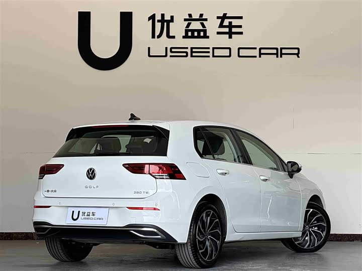 Фото 9 - Volkswagen Golf