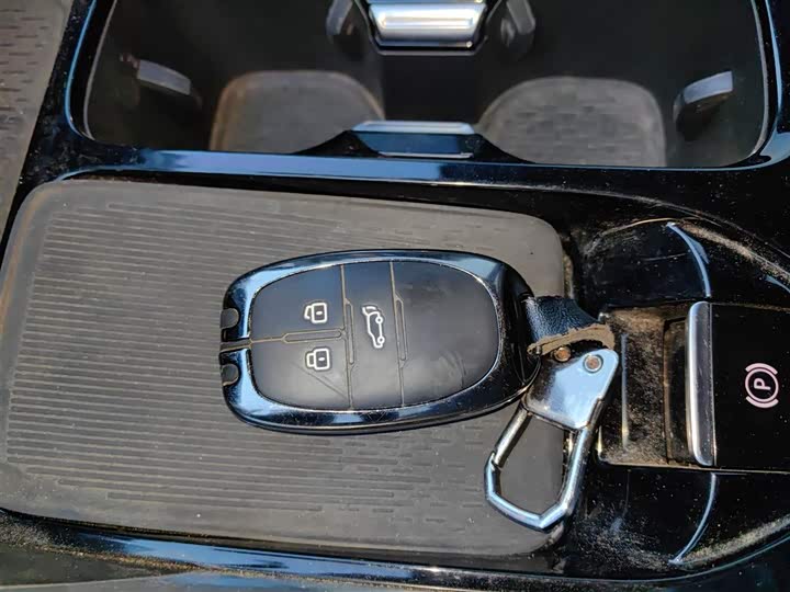 Фото 9 - Maxus G50