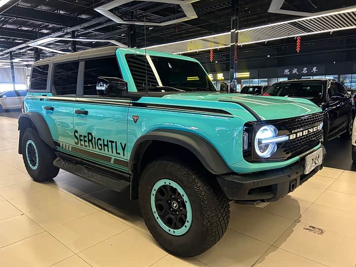 Фото 2 - Ford Bronco