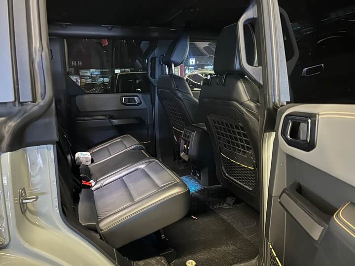 Фото 7 - Ford Bronco