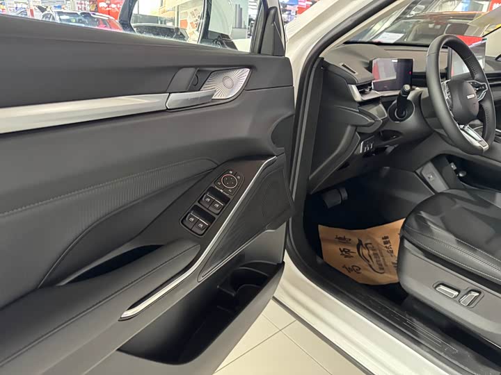 Фото 9 - Haval H6