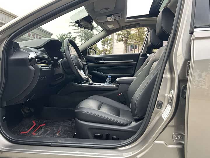 Фото 6 - Nissan Teana