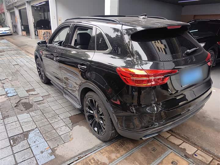 Фото 5 - Hongqi HS5