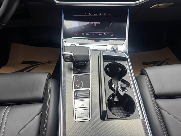 Фото 9 - Audi A7