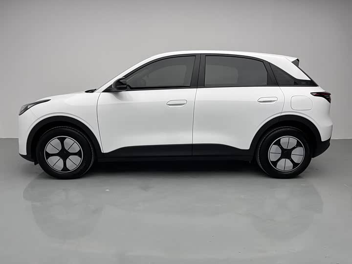 Фото 9 - Geely Galaxy Geome