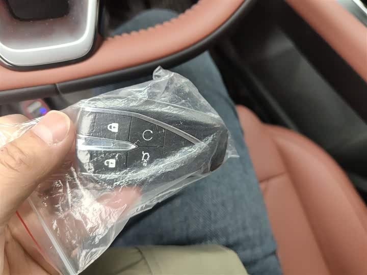 Фото 9 - Changan CS75 Plus