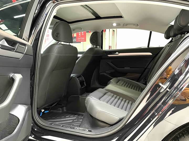 Фото 9 - Volkswagen Magotan