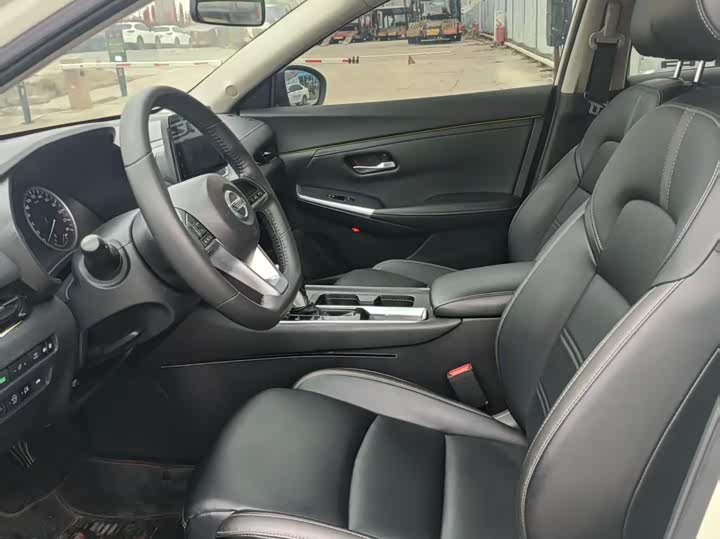 Фото 4 - Nissan Sylphy