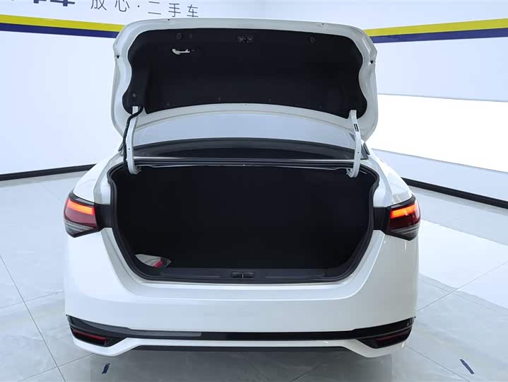 Фото 4 - Nissan Sylphy