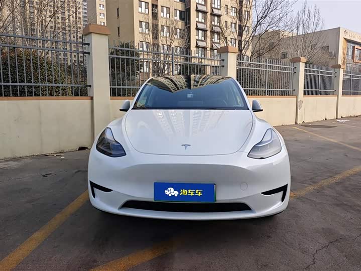 Фото 2 - Tesla Model Y