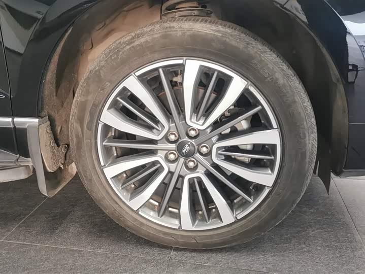 Фото 6 - Ford Edge