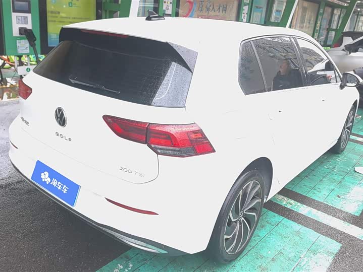 Фото 3 - Volkswagen Golf