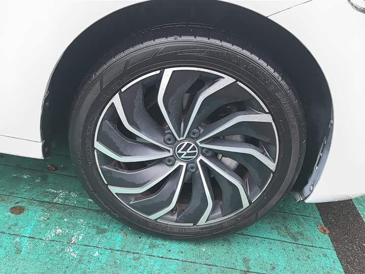 Фото 6 - Volkswagen Golf