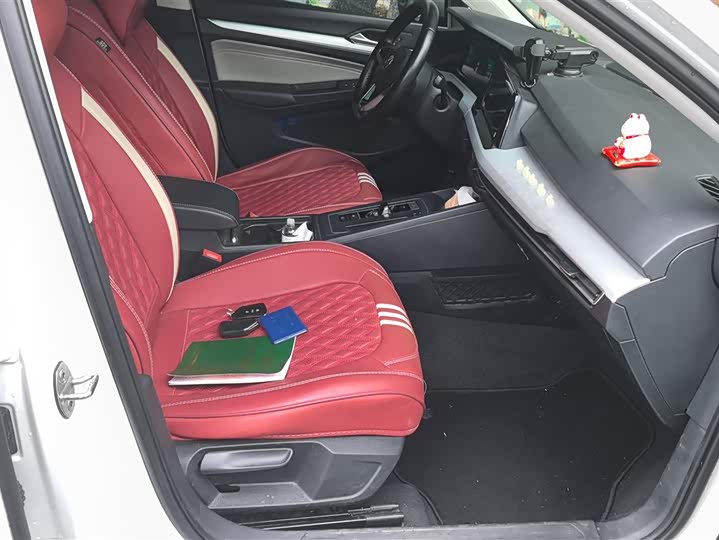 Фото 8 - Volkswagen Golf