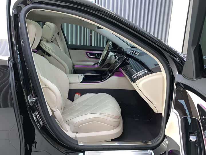 Фото 8 - Mercedes-Benz Maybach S-Class