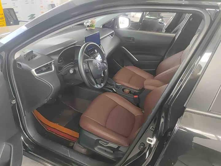 Фото 3 - Toyota Corolla Cross