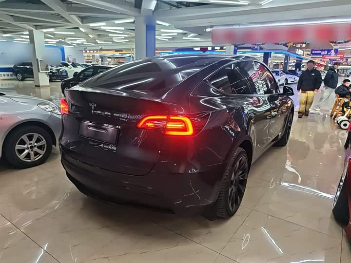 Фото 7 - Tesla Model Y