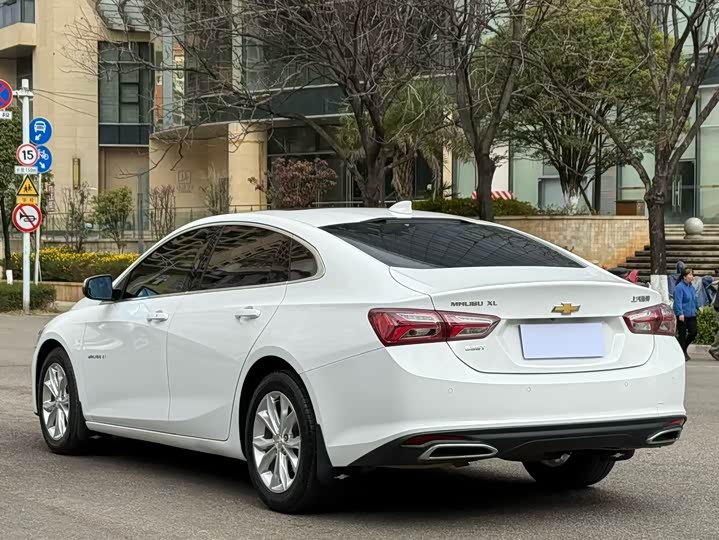 Фото 6 - Chevrolet Malibu XL