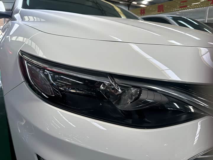 Фото 9 - Chevrolet Malibu XL