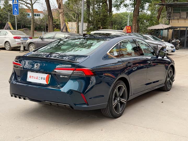 Фото 5 - Honda Inspire Hybrid