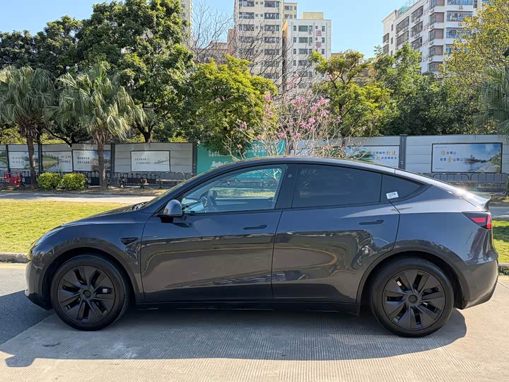 Фото 7 - Tesla Model Y