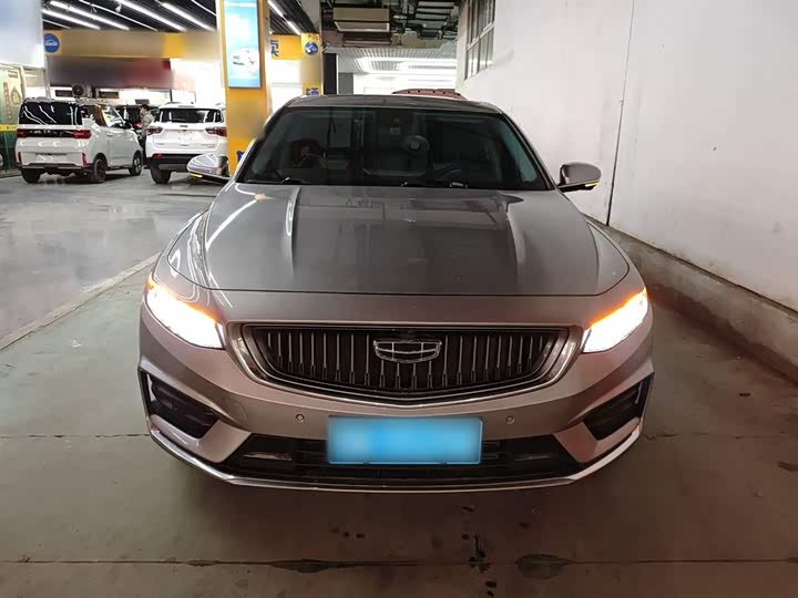 Фото 3 - Geely Preface