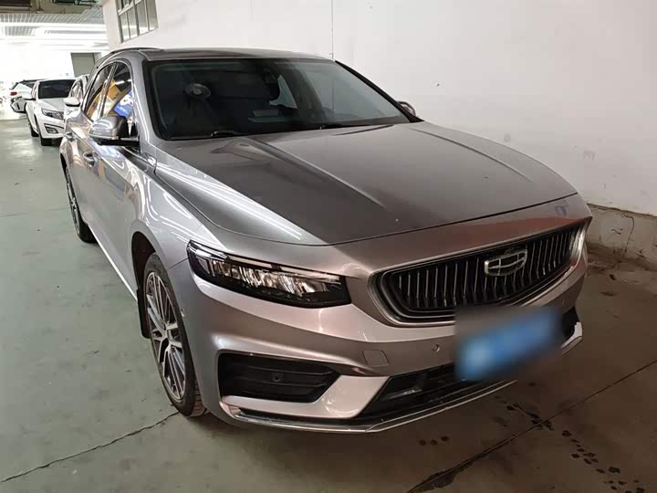 Фото 4 - Geely Preface