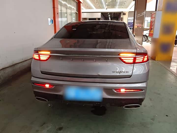 Фото 6 - Geely Preface