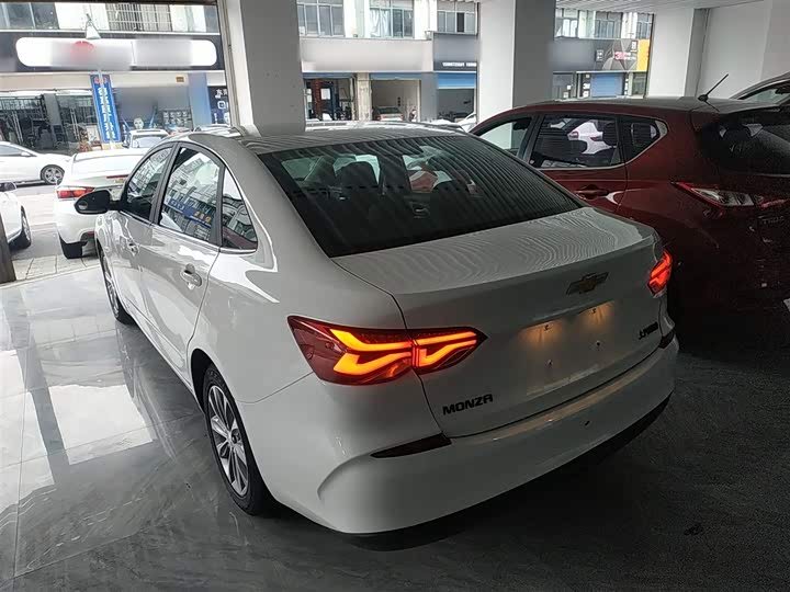 Фото 5 - Chevrolet Monza