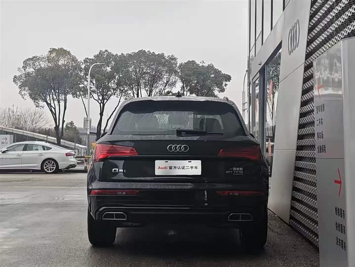 Фото 4 - Audi Q5L