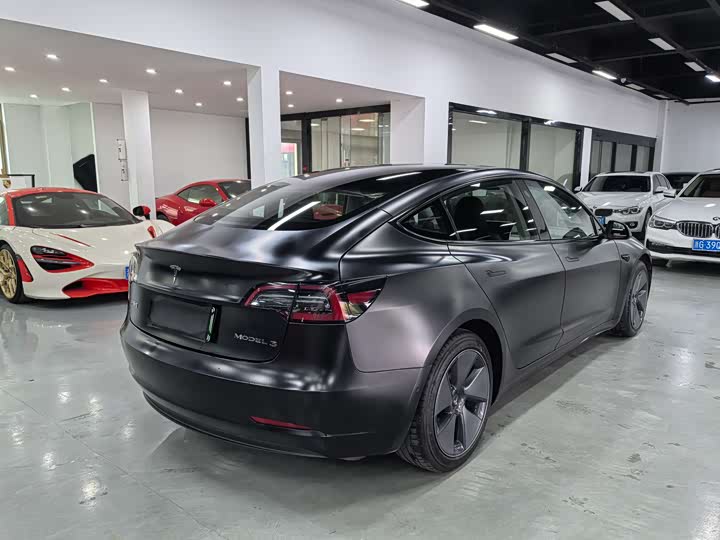 Фото 5 - Tesla Model 3