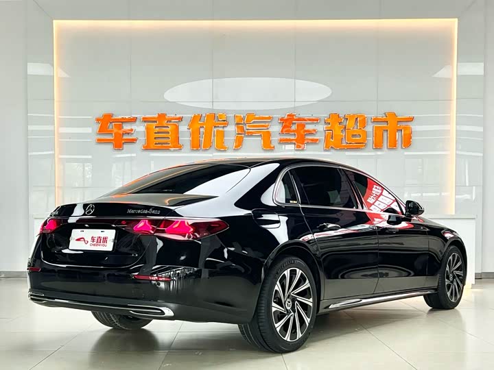 Photo 5 - Mercedes-Benz E-Class