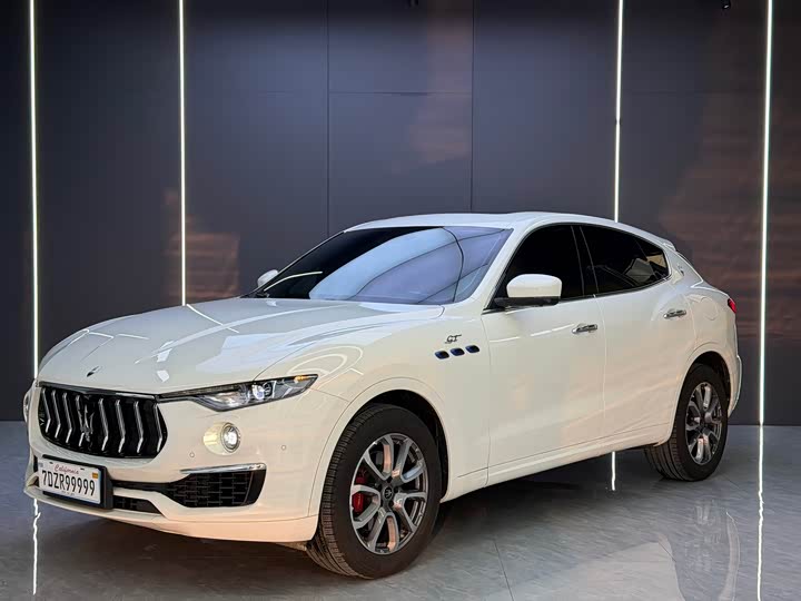 Фото 1 - Maserati Levante