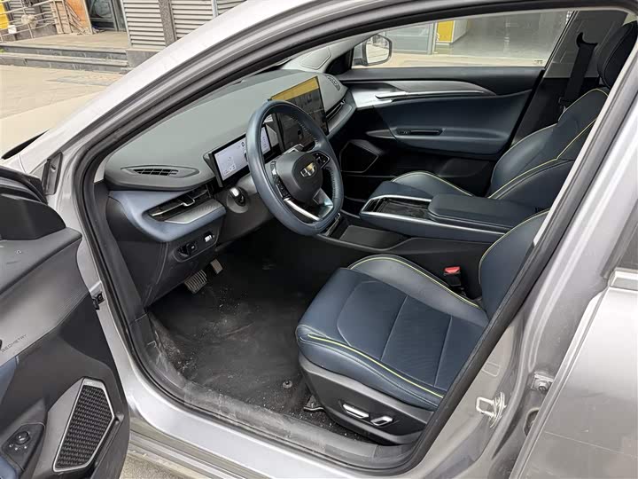 Фото 3 - Geely Geometry G6