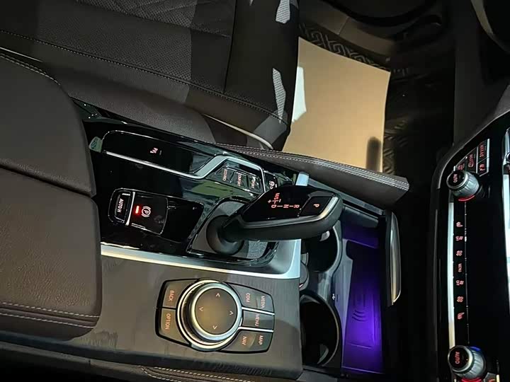 Фото 8 - BMW 5 Series